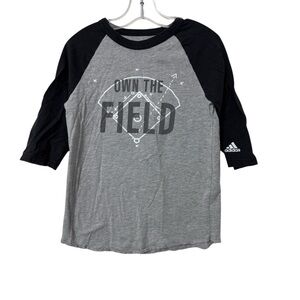 Adidas Boys Size Small Baseball Kids Gray and Black Raglan Shirt